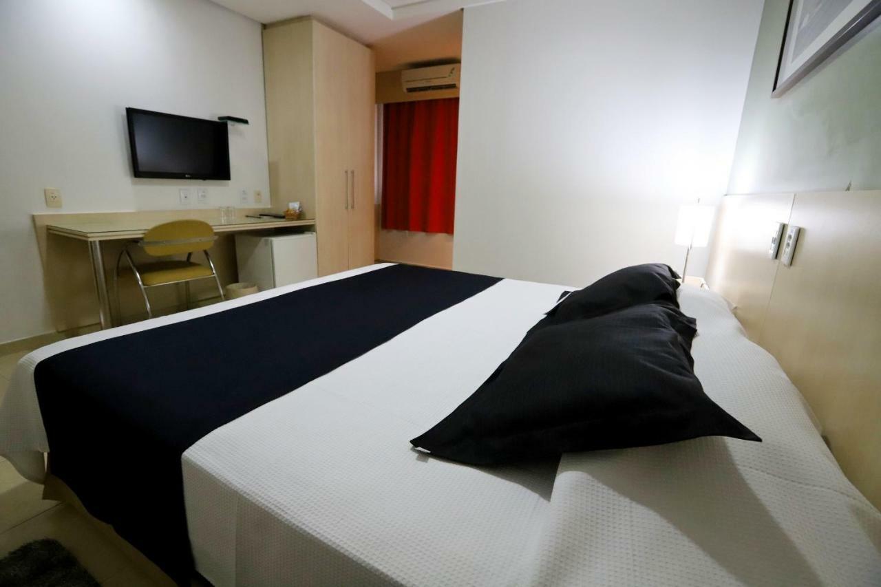Hotel Maione Гояния Екстериор снимка