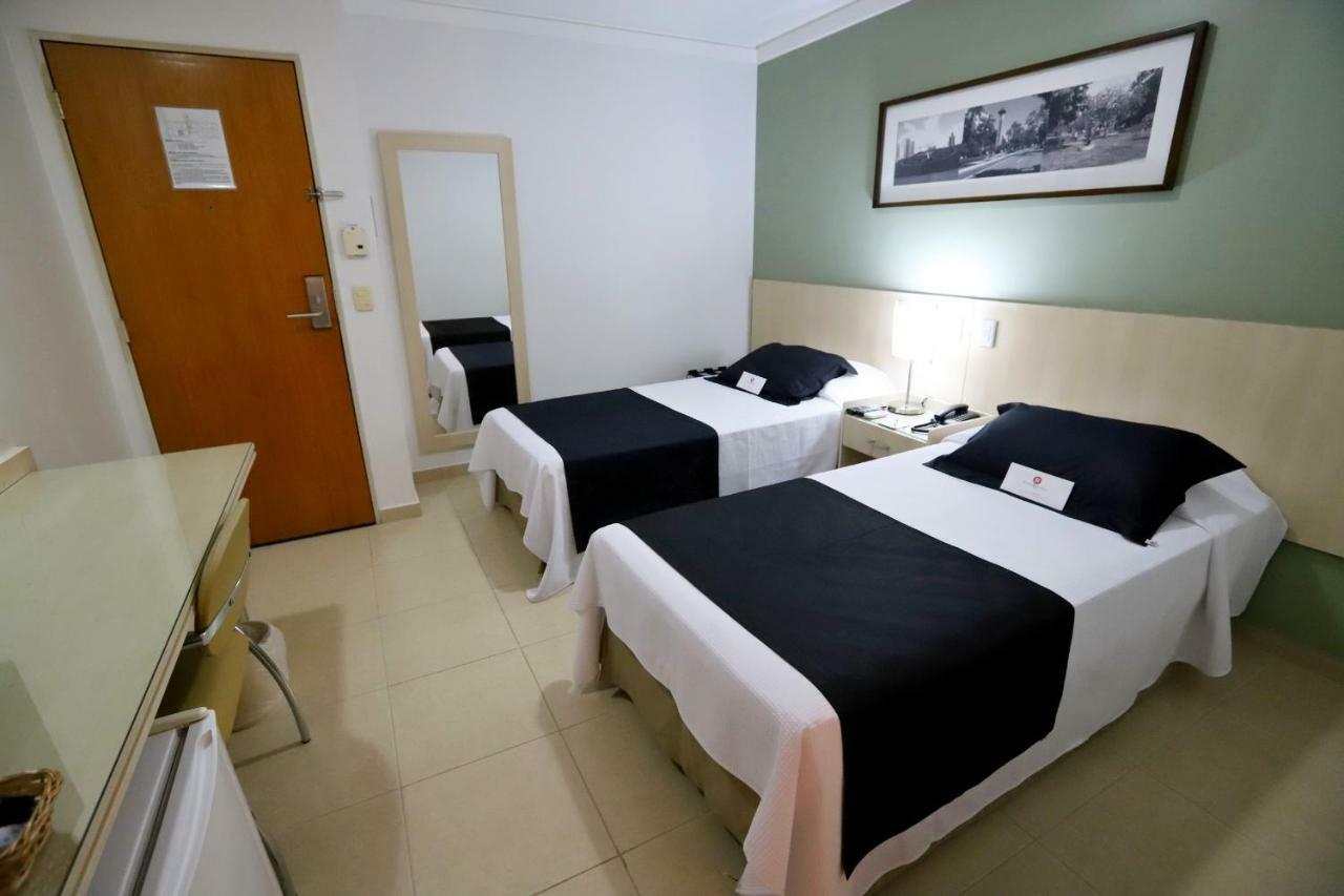 Hotel Maione Гояния Екстериор снимка